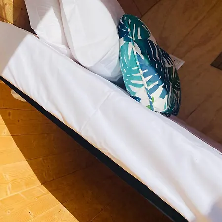 Viverone Lake Rooms Nocleg ze śniadaniem