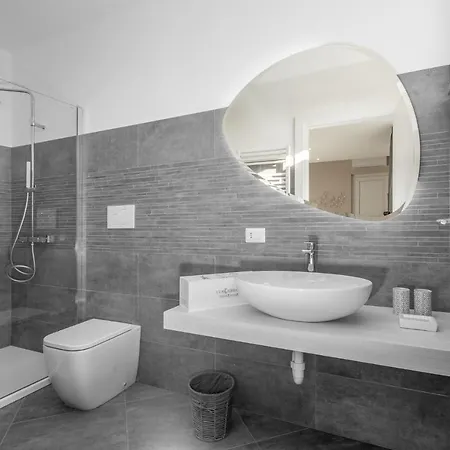 Viverone Lake Rooms Nocleg ze śniadaniem 3*