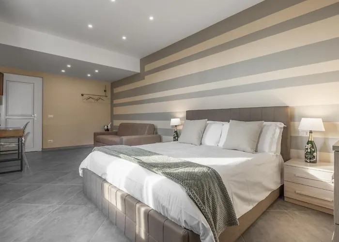 Viverone Lake Rooms Bed and Breakfast